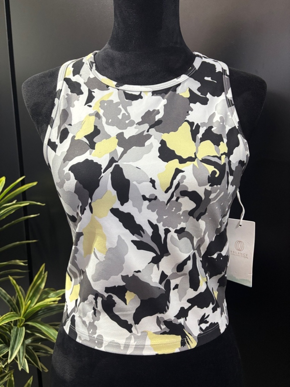 Balance Collection Athletic crop stretch tank,round neck,young wheat floral